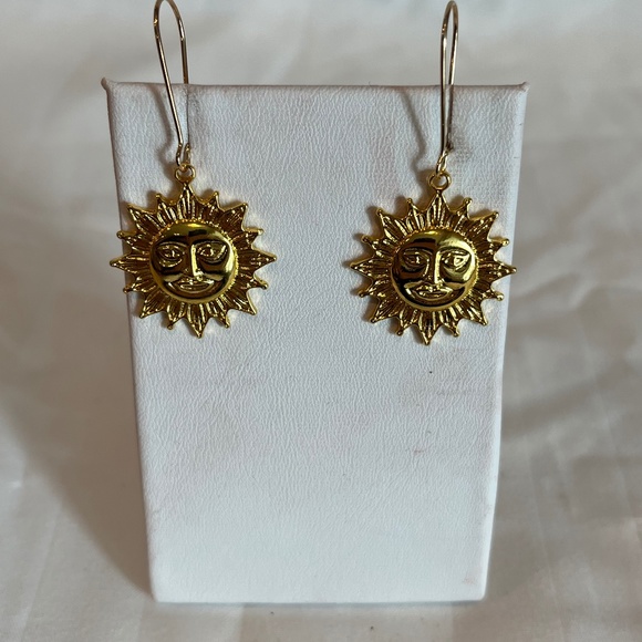 Gold plated sun earrings - Picture 1 of 5